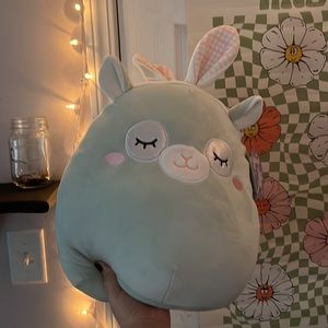 NWT Squishmallows Miley the Easter Llama